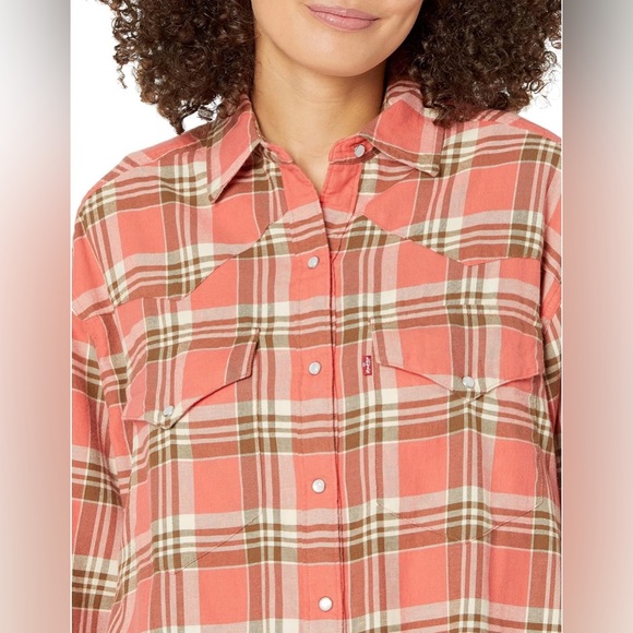 Levi’s button up - Picture 6 of 13